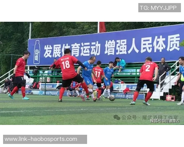 激情四溢的绿茵场足球社欢迎你的加入一起追逐梦想与荣耀